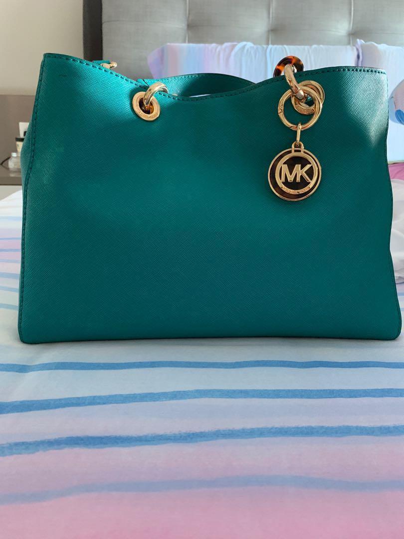 CLEARANCE DEAL Michael Kors Handbag 