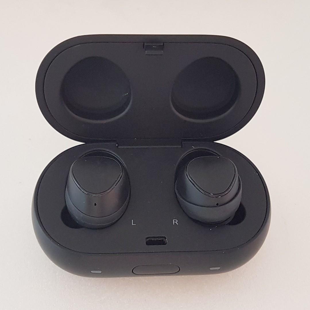 Samsung gear iconx 140 store