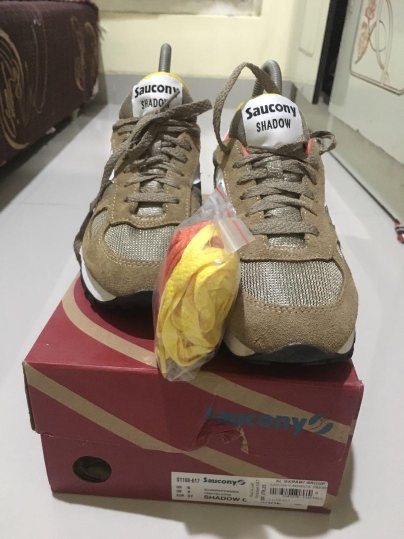 saucony shadow 37