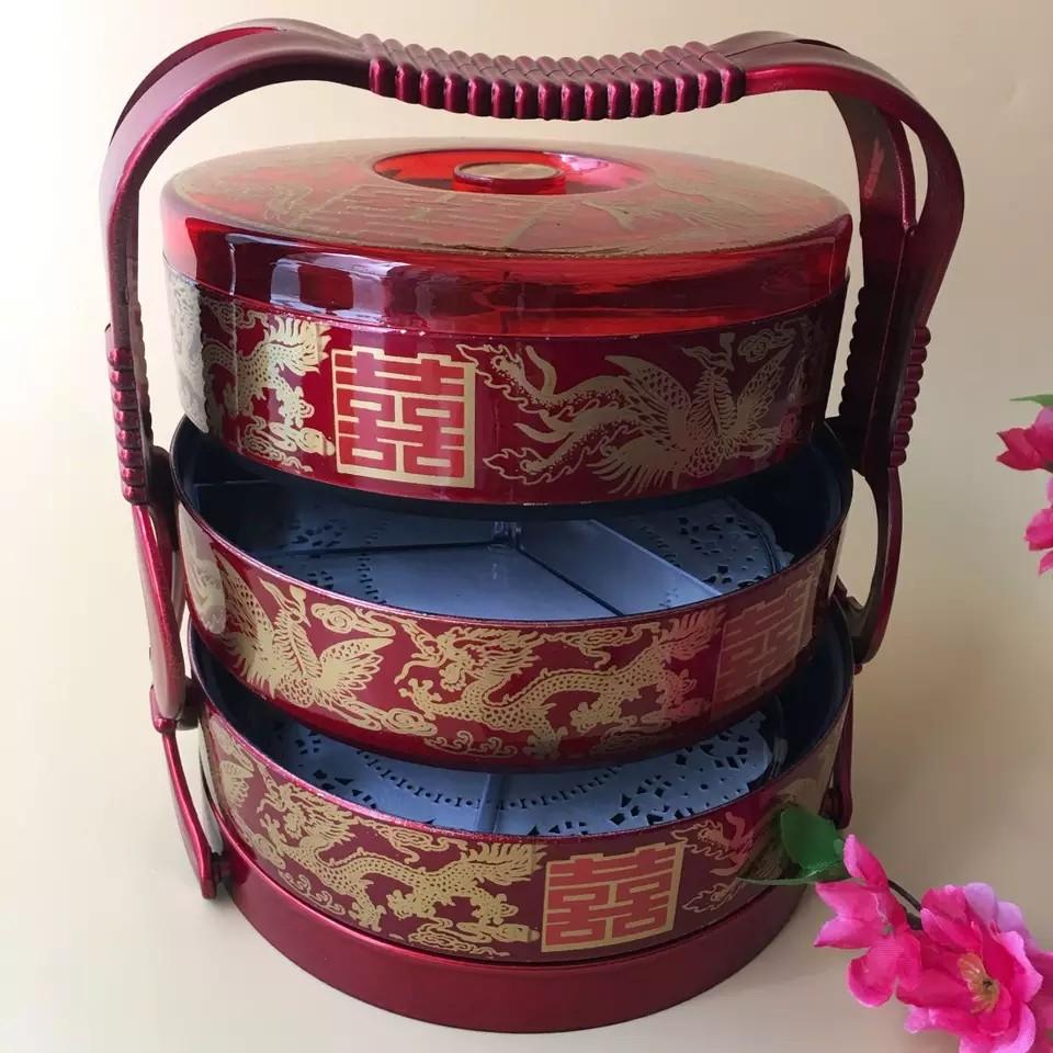 Second hand shop wedding items