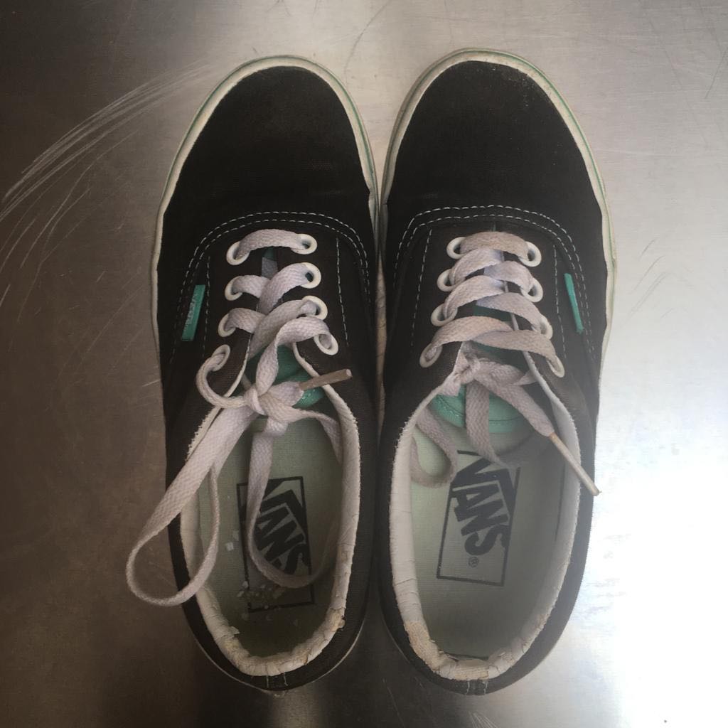 Sepatu Vans Wanita Original Uk 35 Fesyen Wanita Sepatu Di Carousell