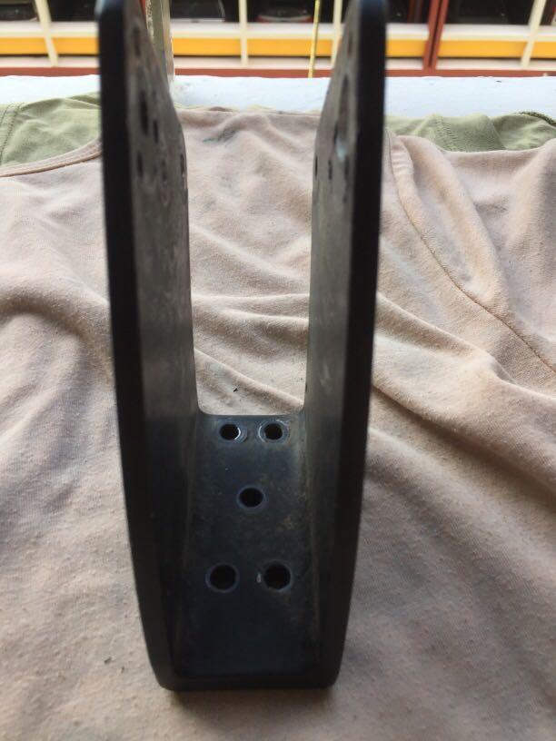 Stem bracket (Category: E-Scooters & E-Bikes) located in Singapore. Submitted by makan_boi (Listing ID 234278767, Image 2). Description: Negotiable not for fussy buyer Reasonable price not low balling Thanks for viewing and lastly hope you have a great day ahead!!✌️😊.
