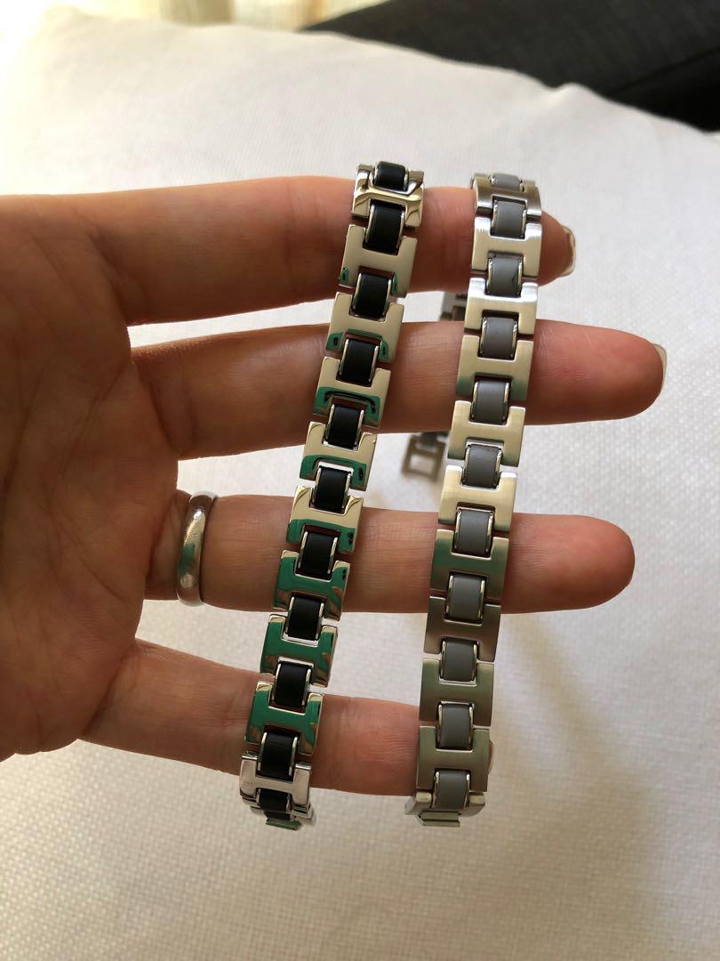 Titanium bracelets （分類：袖口扣）位於 Hong Kong。 由 bilibalsa 提交（商品編號 234278601，圖片 2）。簡介： 。