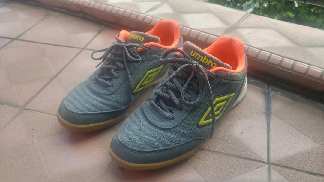 umbro futsal street v