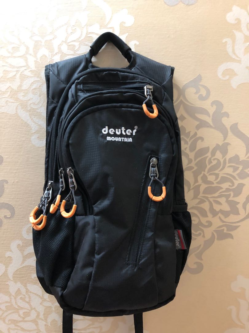 deuter mountain bag
