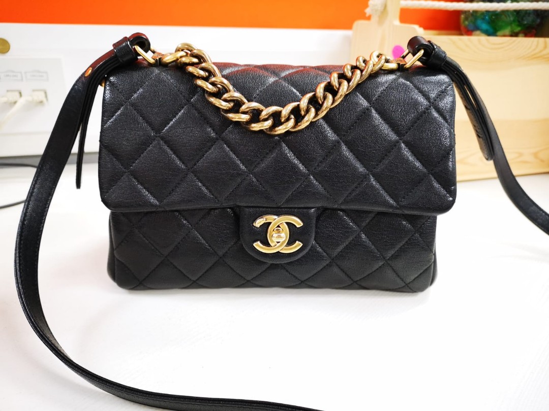Chanel trapezio best sale flap bag