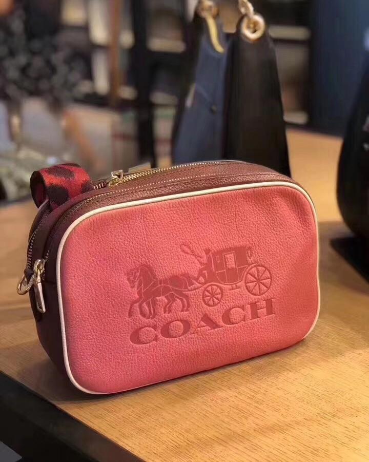 Jes Crossbody In Colorblock Coach 2024 favors
