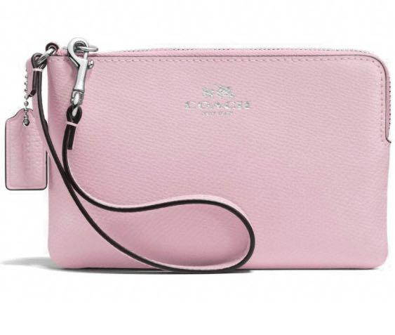 Light pink sale coach wristlet