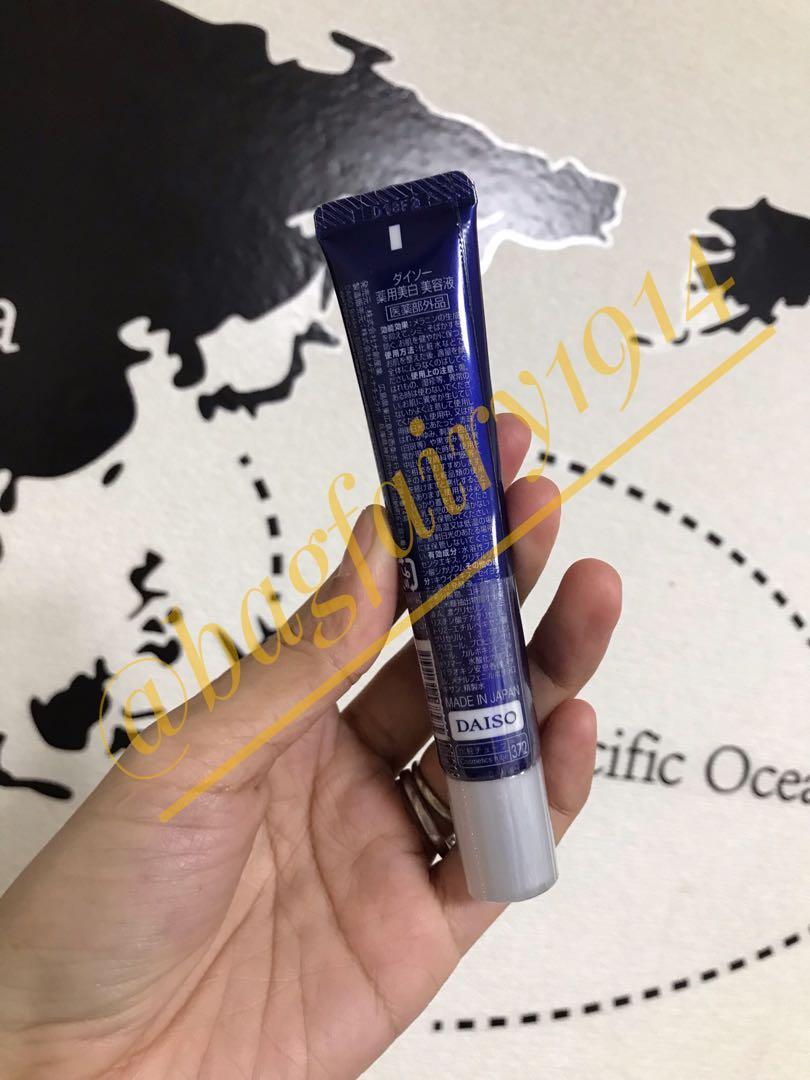 Daiso Japan Whitening Essence (Category: Face Care) located in Quezon City. Submitted by grandeurluxe_ph (Listing ID 234490933, Image 2). Description: 🇯🇵Direct seller from japan🇯🇵 ⚠️OPEN FOR RESELLERS ⚠️how to use?⚠️ ❤️Instructions on hiw to use the product is already written in english at the back of the item .