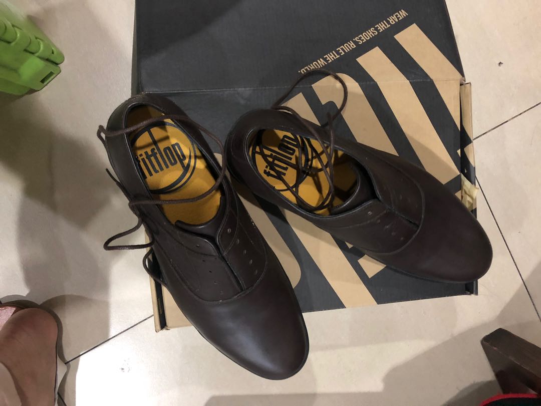 fitflop brown boots