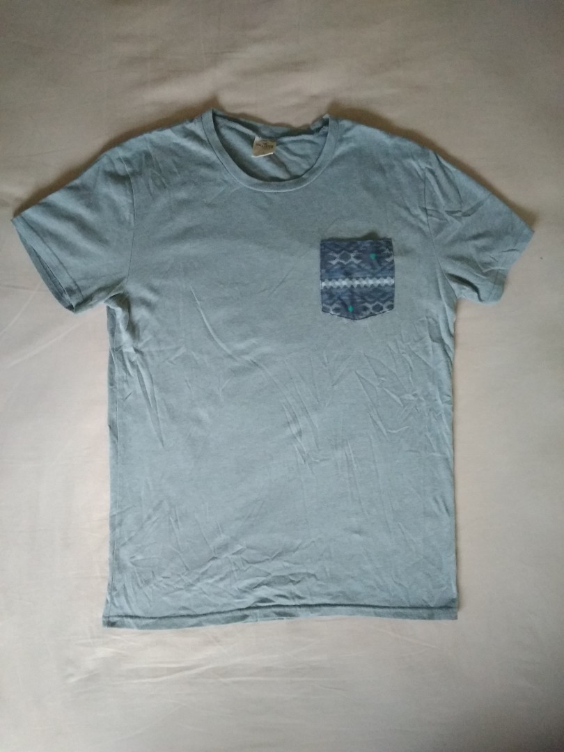 Hollister pocket tee store