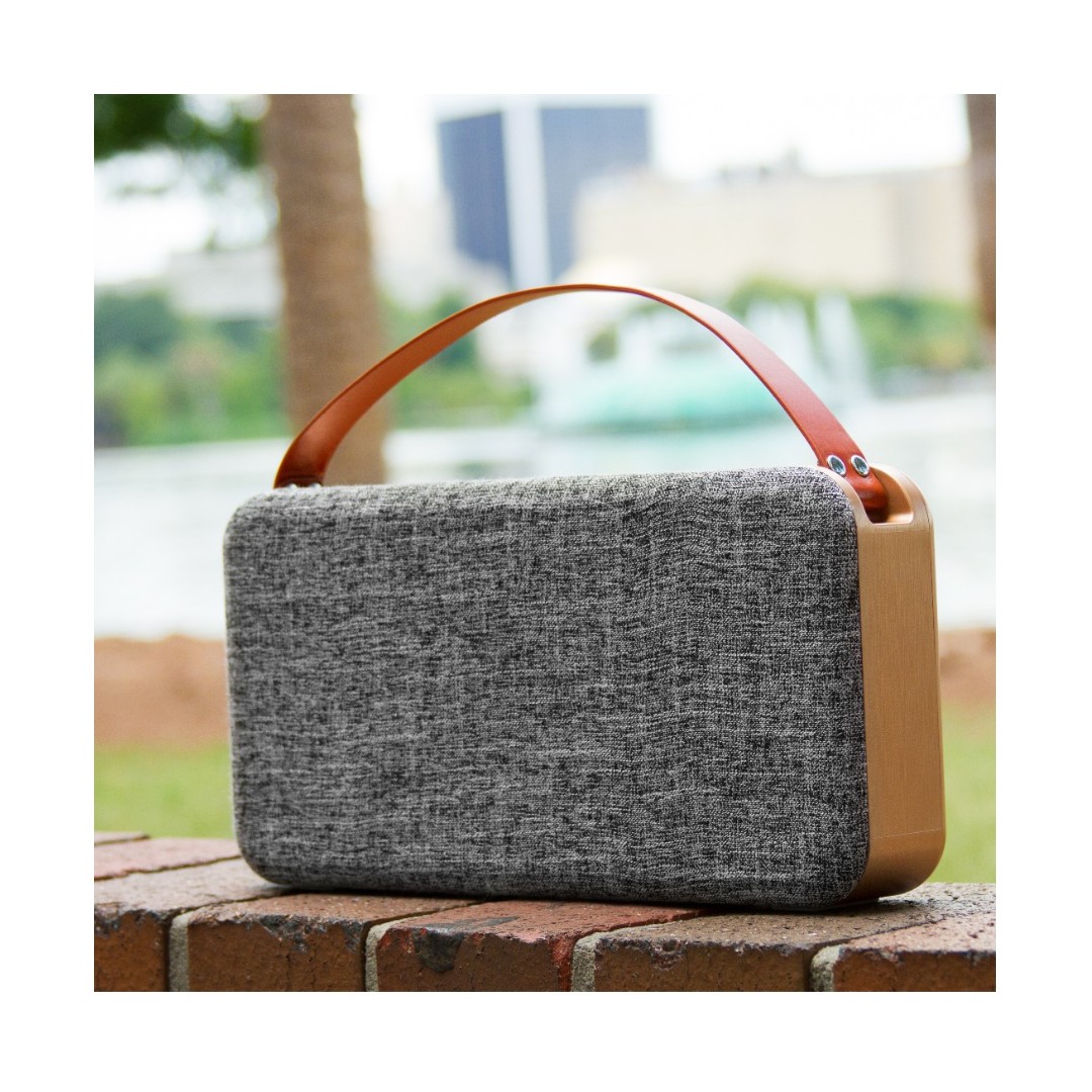 june and may portable speaker