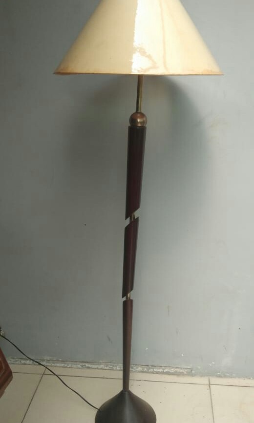 Lampu Hias Minimalis Lampu Sudut Lampu Lantai Hias Perabotan Rumah Di Carousell