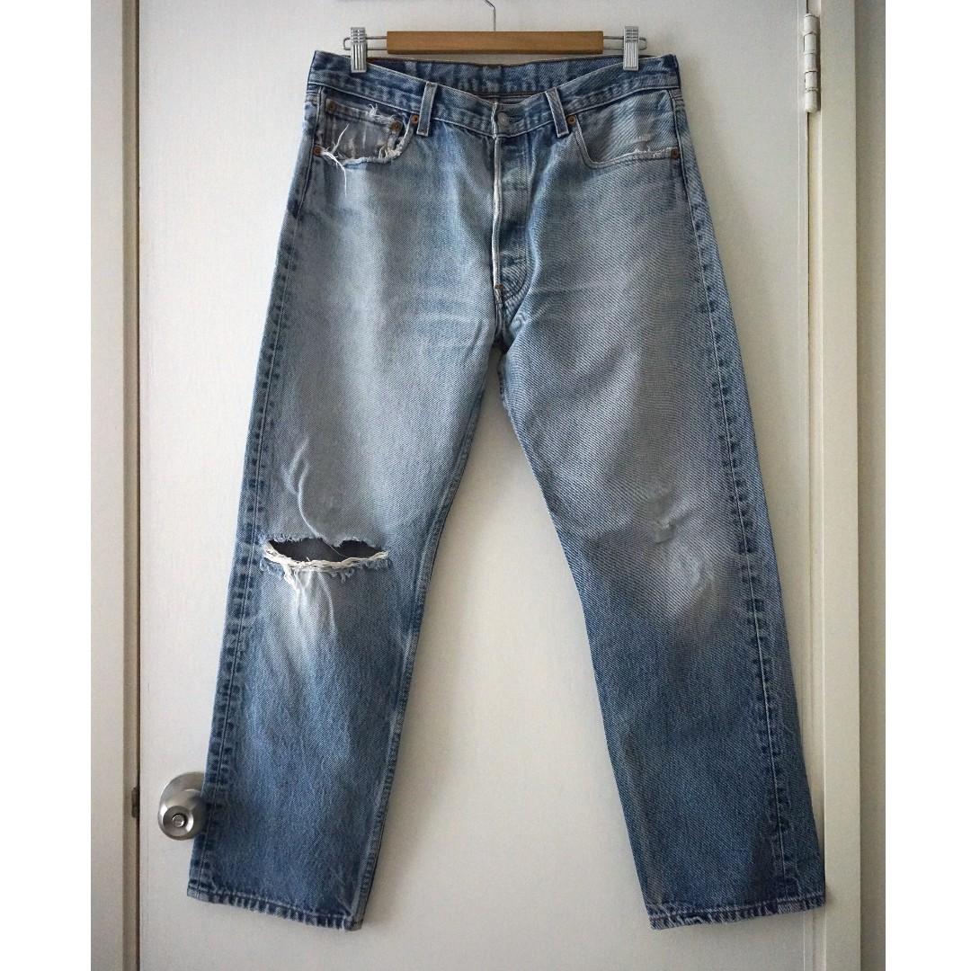 torn jeans mens levis