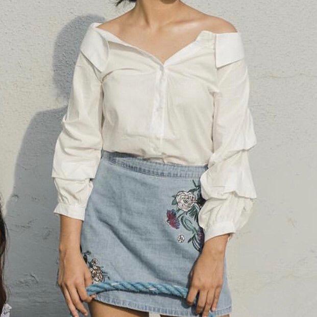 off shoulder long sleeve