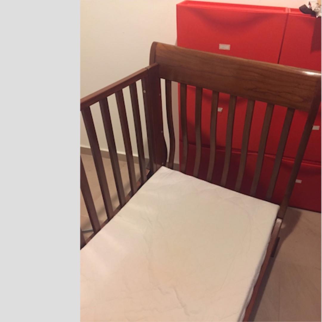 Simon horn deals cot bed