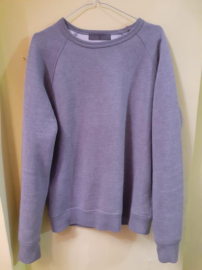 Sweater giordano, Fesyen Pria, Pakaian 