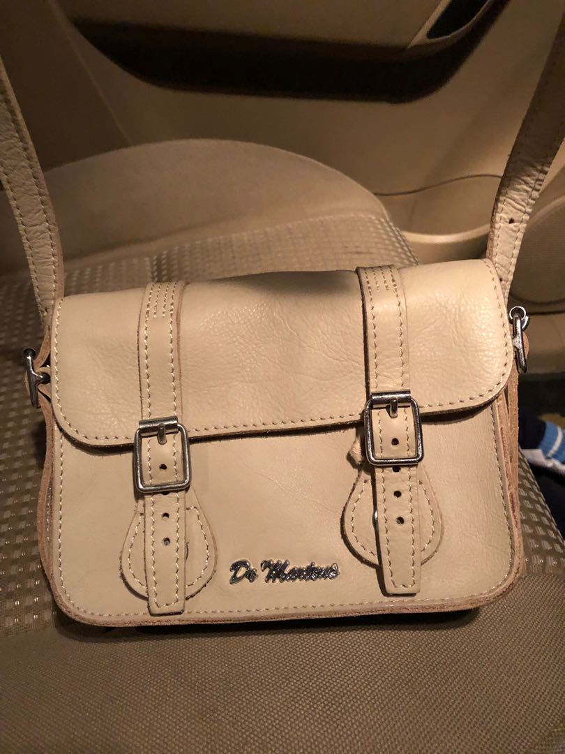 Dr martens cheap sling bag