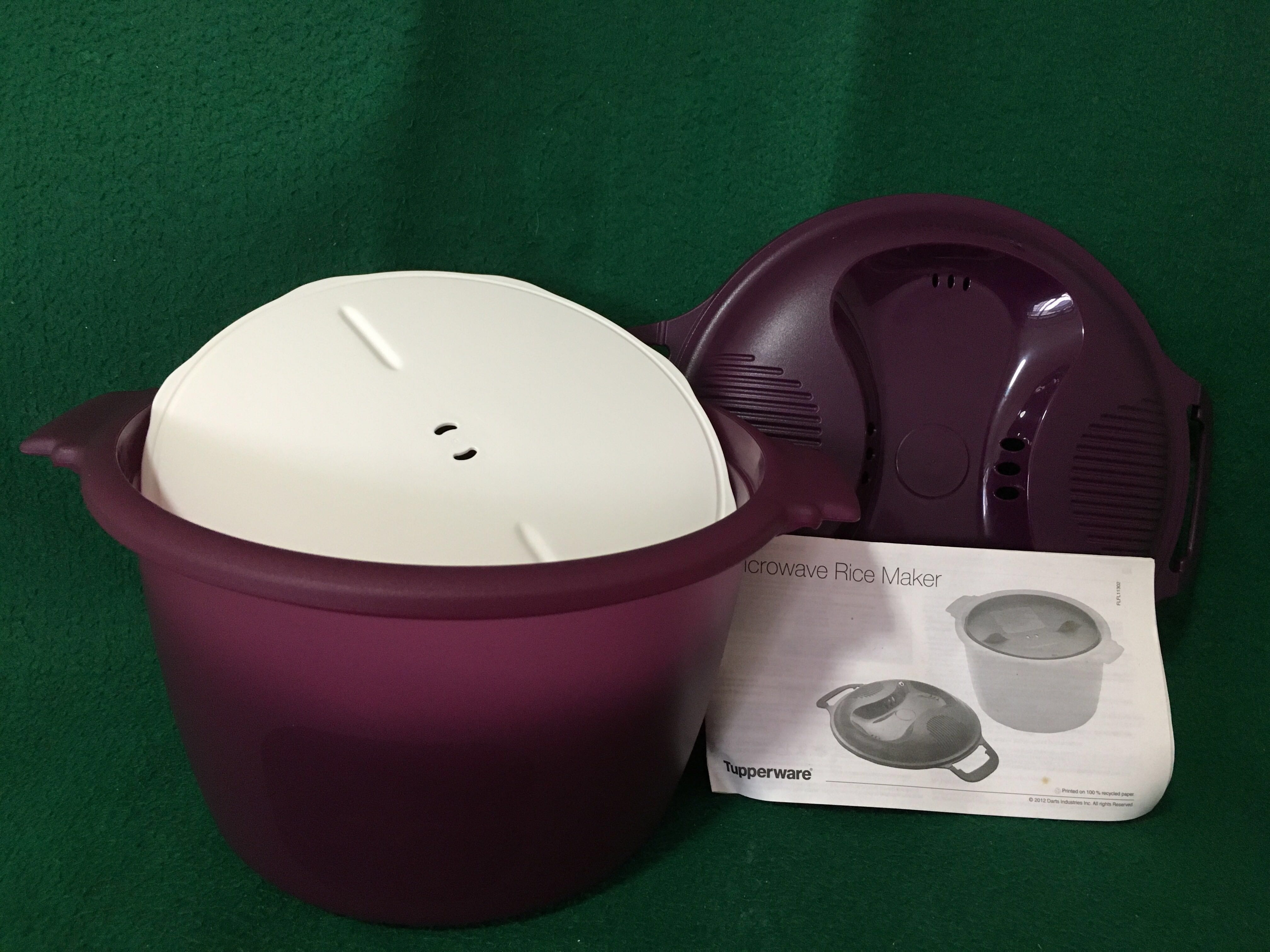 Tupperware microwaveable rice cooker, TV & Home Appliances, Kitchen