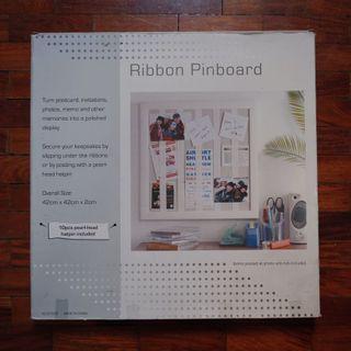 Ribbon Pinboard