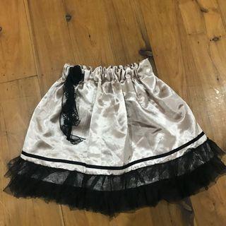 Girls satin party ruffle skirt size 2-3