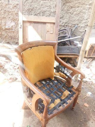 Jasa service sofa