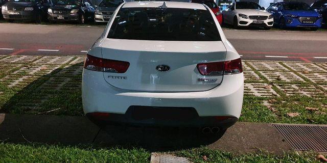 Kia Forte Koup 1.6 Auto