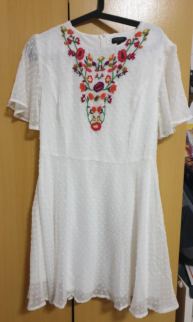 zalora white dress