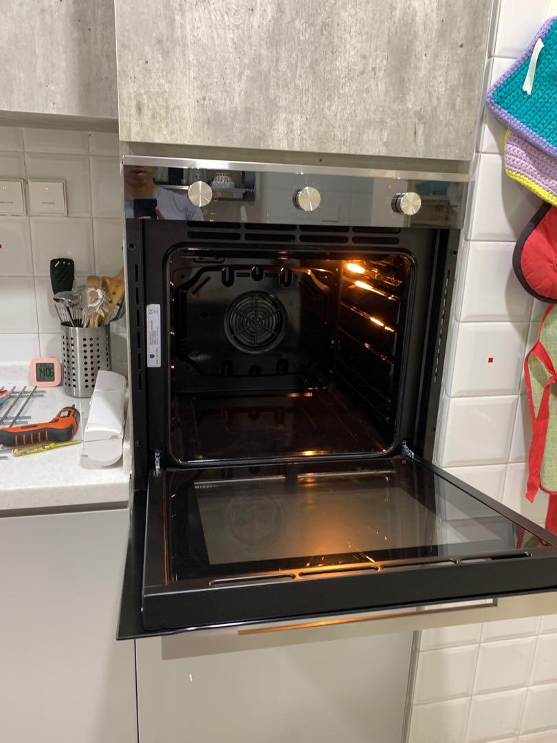 Built in Oven Trip Repair singapore (Category: Electrician Services) located in Singapore. Submitted by mr.appliance (Listing ID 234648970, Image 3). Description: ❌Is your oven tripping or not heating properly?❌ Don't settle for inexperienced repairers or service providers who tell you it can't be repaired! We are a registered company with years of experience from our technicians! Proper invoice for your peace of mind! On site quotation after dia