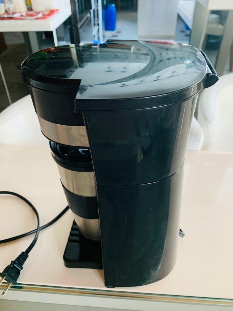 Coffee maker (Category: Coffee Machines & Makers) located in Taguig. Submitted by project_clearing (Listing ID 234523292, Image 2). Description: Coffee maker with stainless tumbler. Used but not abused. Good quality. Declutter..