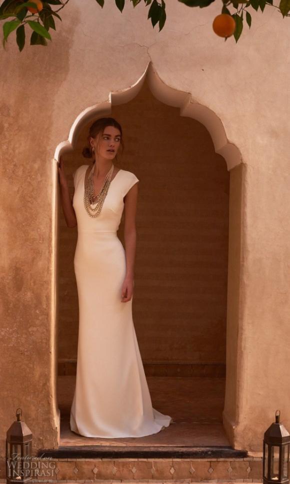 DLX BHLDN Sawyer Gown by Badgley Mischka Carousell