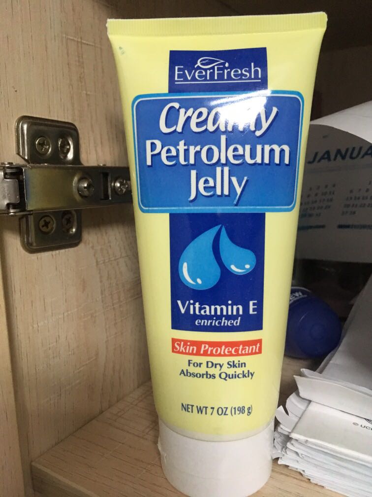 xtra care creamy petroleum jelly