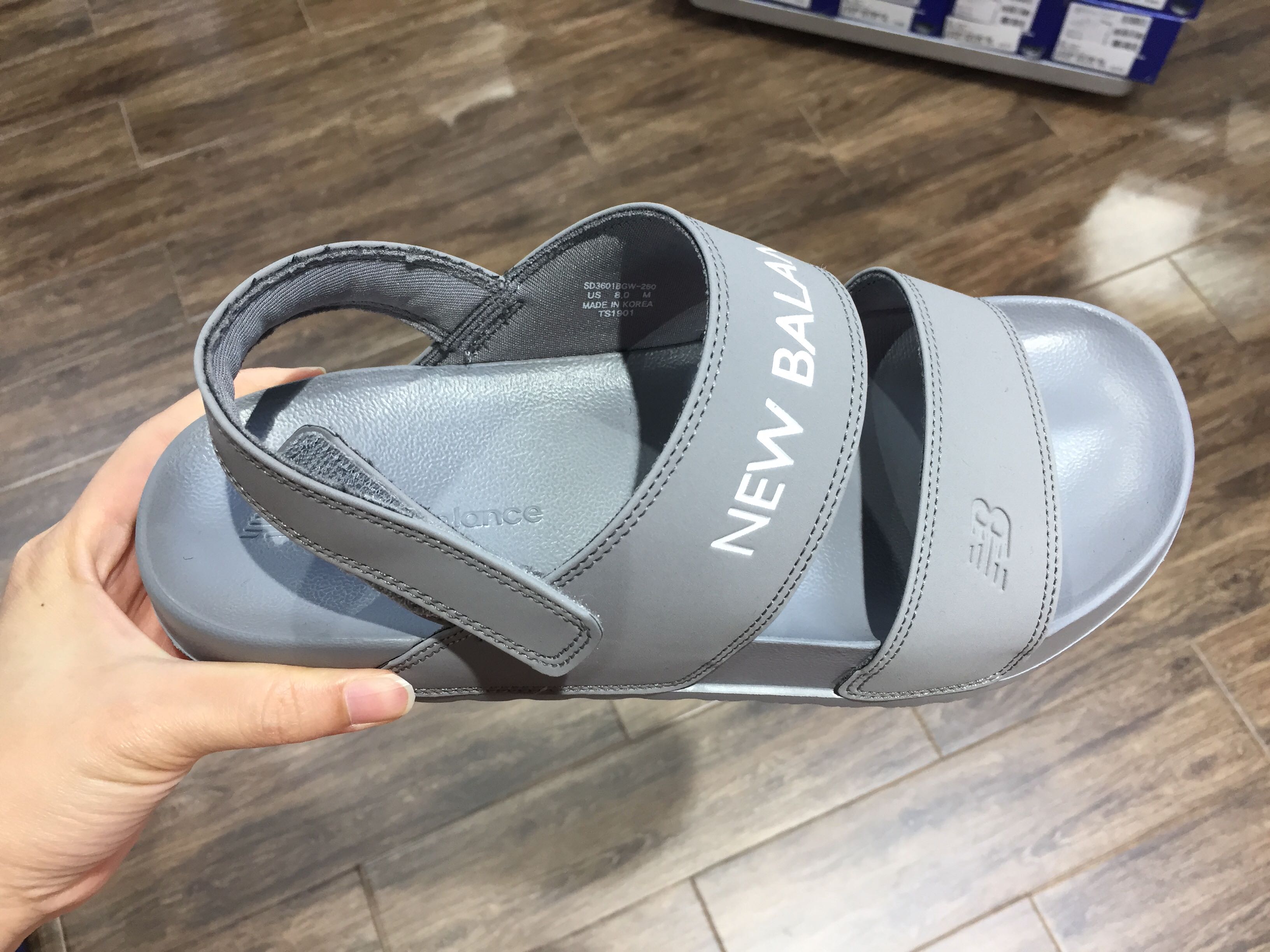 new balance nclay sandal