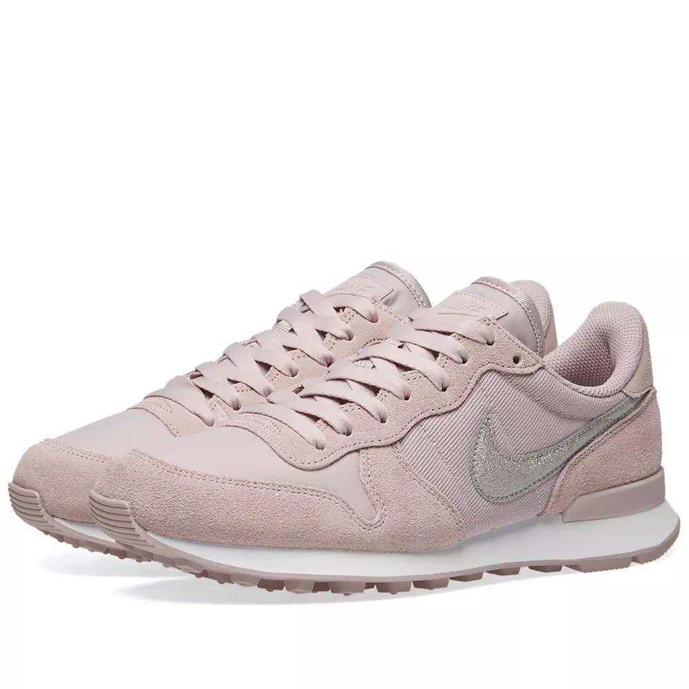 nike internationalist dusty pink