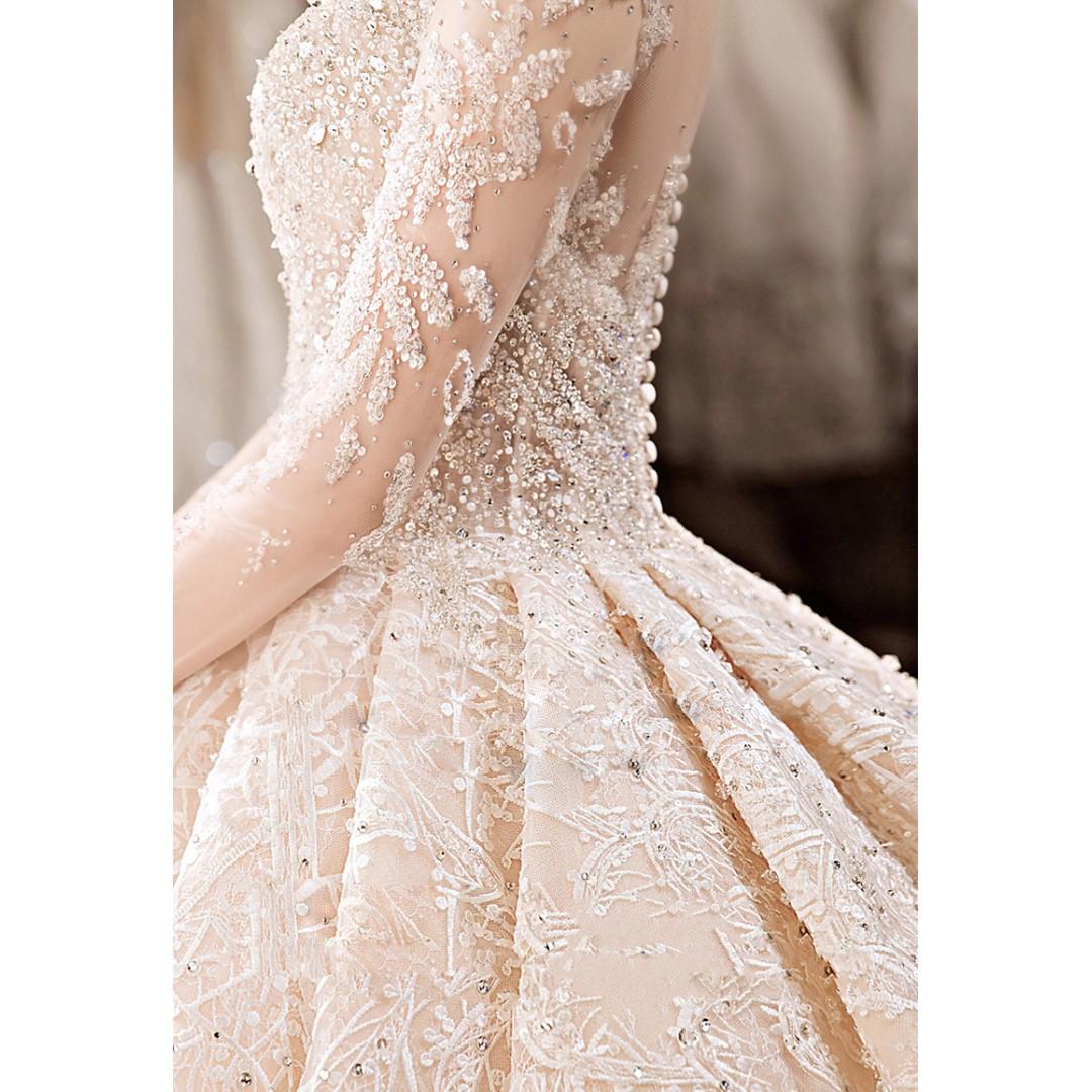 White wedding dresses hotsell with diamonds