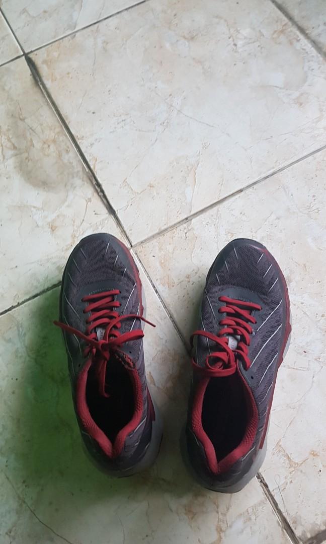 Sepatu Trail Run Hoka One One Torrent Olah Raga Perlengkapan Olahraga Lainnya Di Carousell