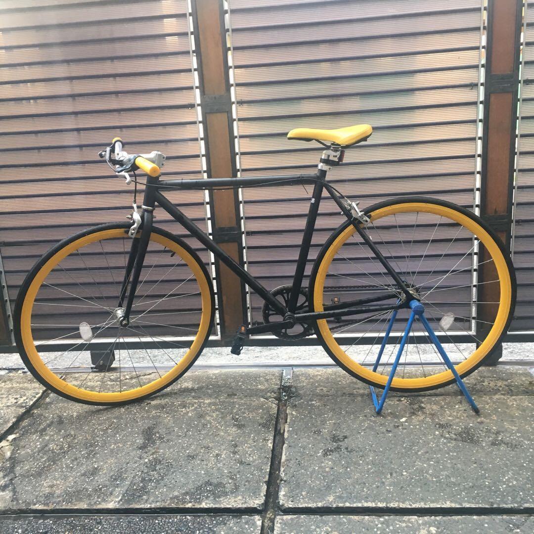 Sepeda Fixie Bike Colony Black And Yellow Sports Bicycles On