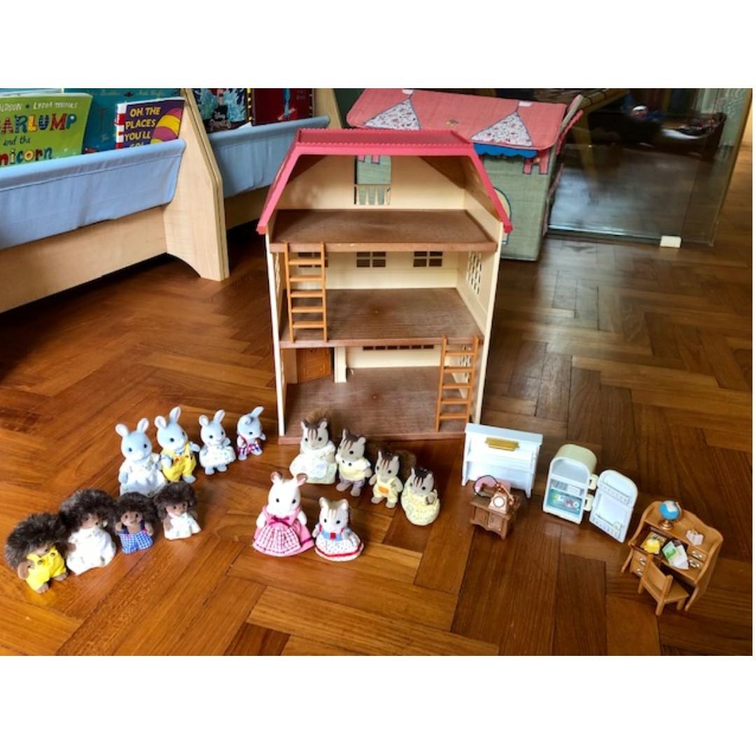 Excellent Condition Sylvanian Family Sets 3 Story House and Furniture