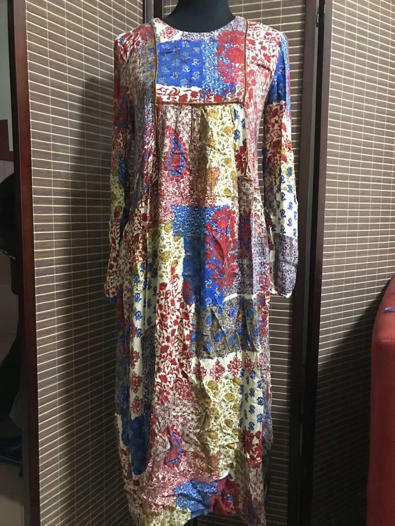 Zara midi Patchwork print dress (Category: Dresses) located in Liliw. Submitted by mjarqc73 (Listing ID 234529423, Image 2). Description: .