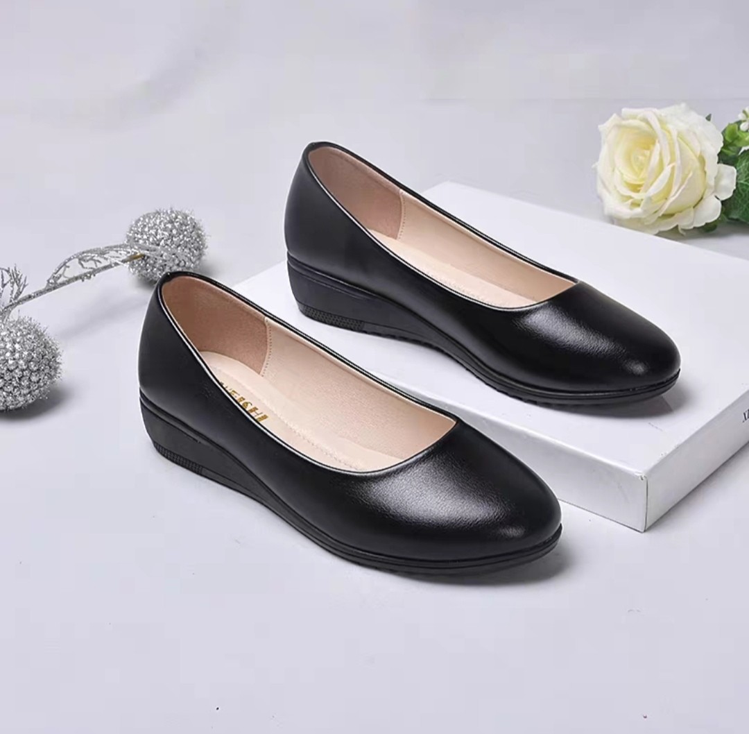 BNIB Black Flats for Work Anti Slip