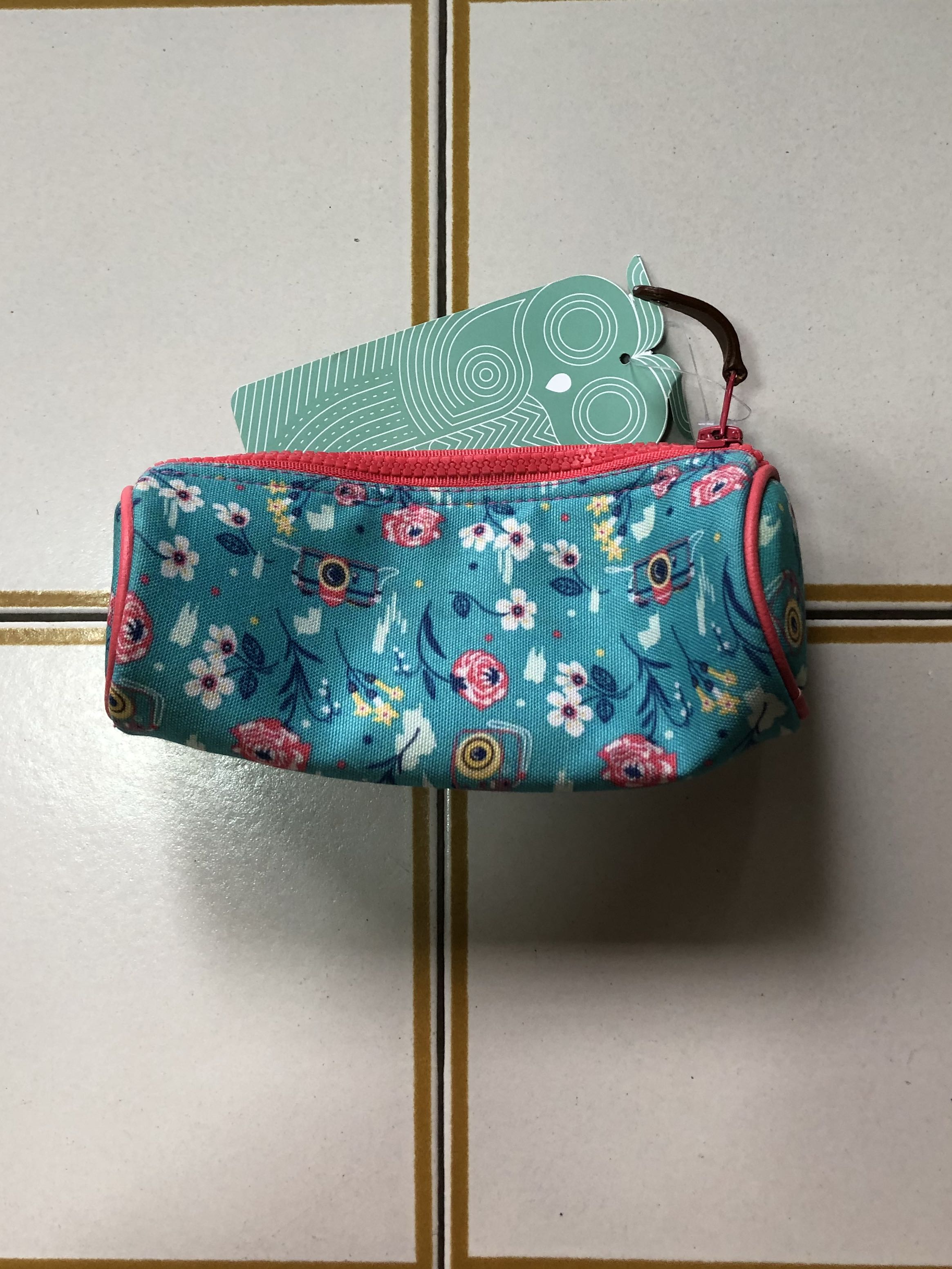 chumbak pouch