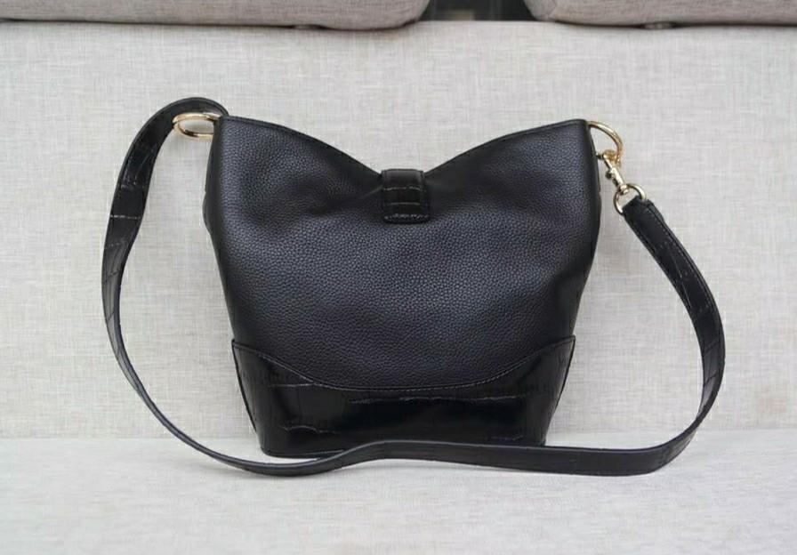 COACH F72808 AMBER DUFFLE BAG Women s Fashion Bags Wallets Purses Pouches on Carousell