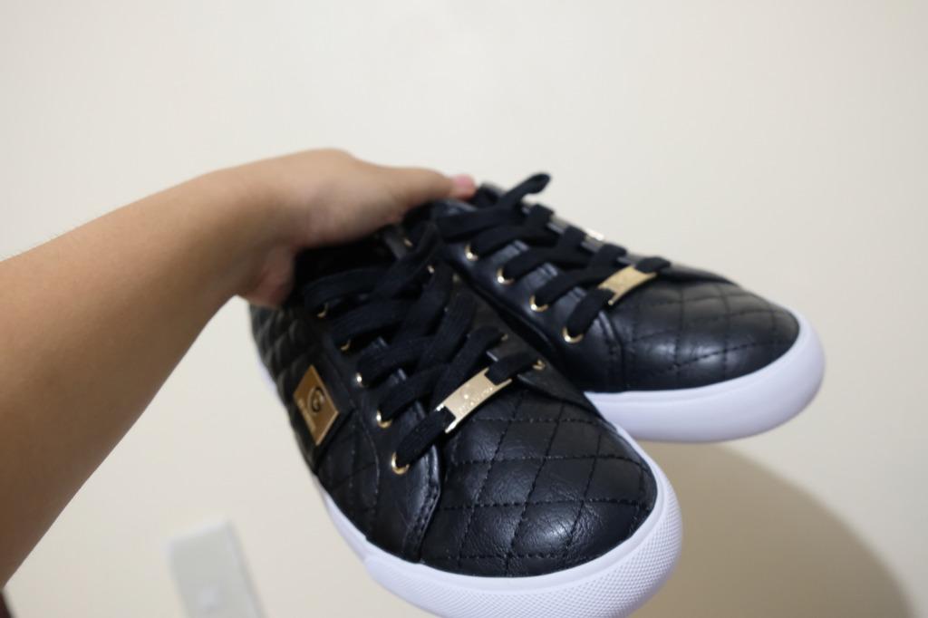 G by Guess Women s Backer 2 Leather Quilted Pattern Sneakers