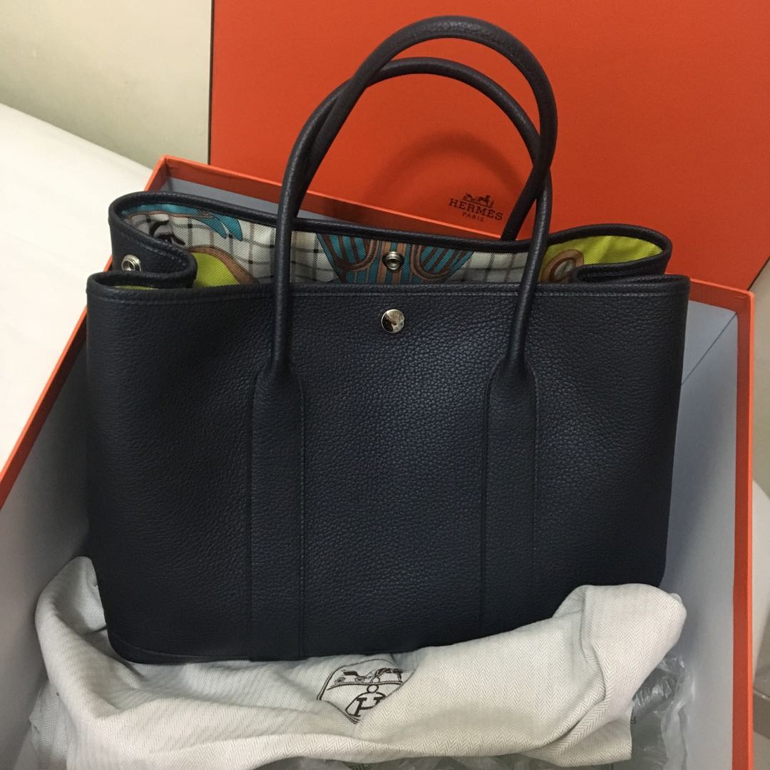 Hermes Garden Party 36 Navy used 90 new special edition, 名牌, 手袋及銀包