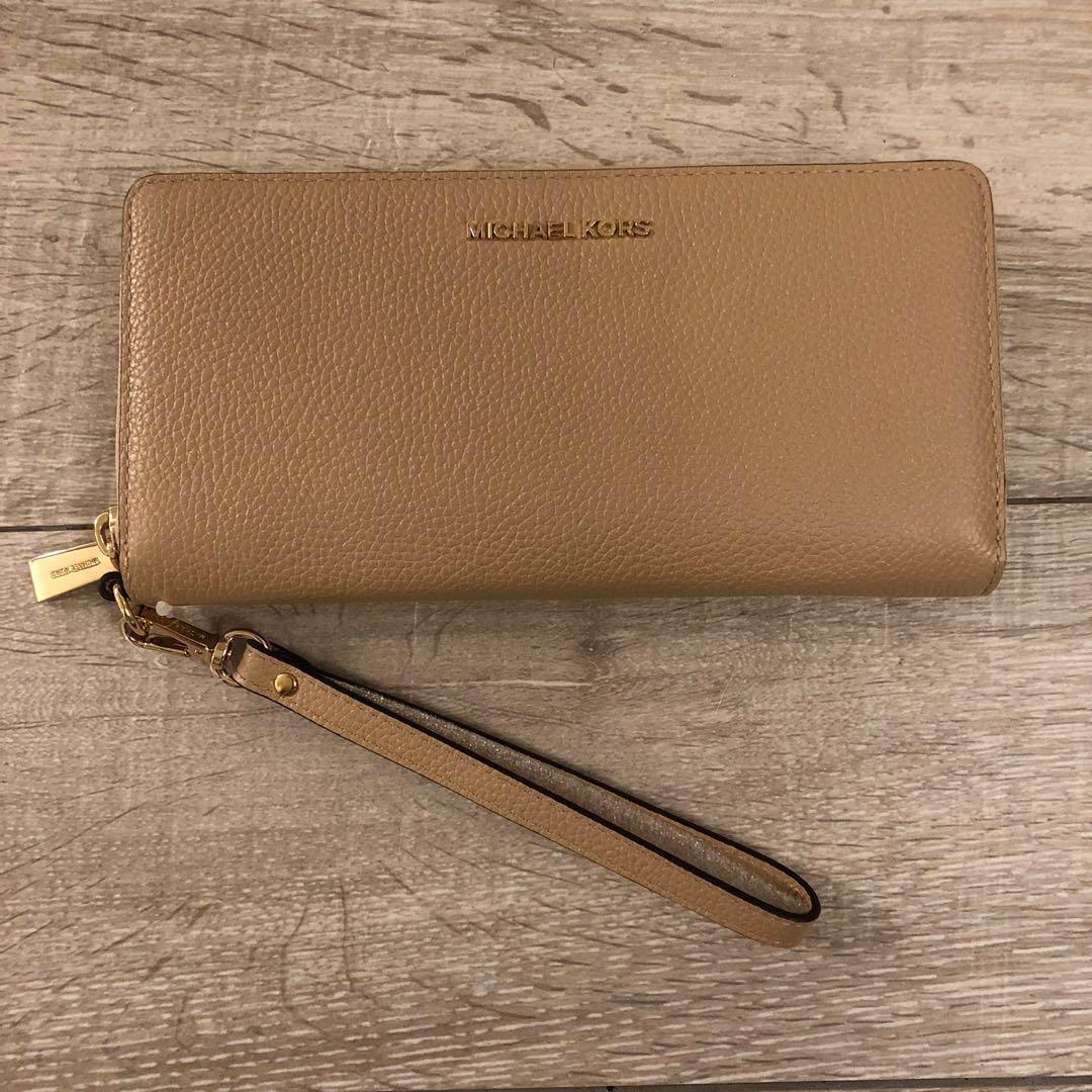 Michael kors nude wallet clearance