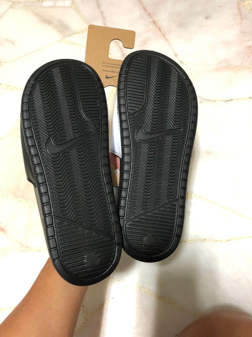 women's size 8.5 in men's nike