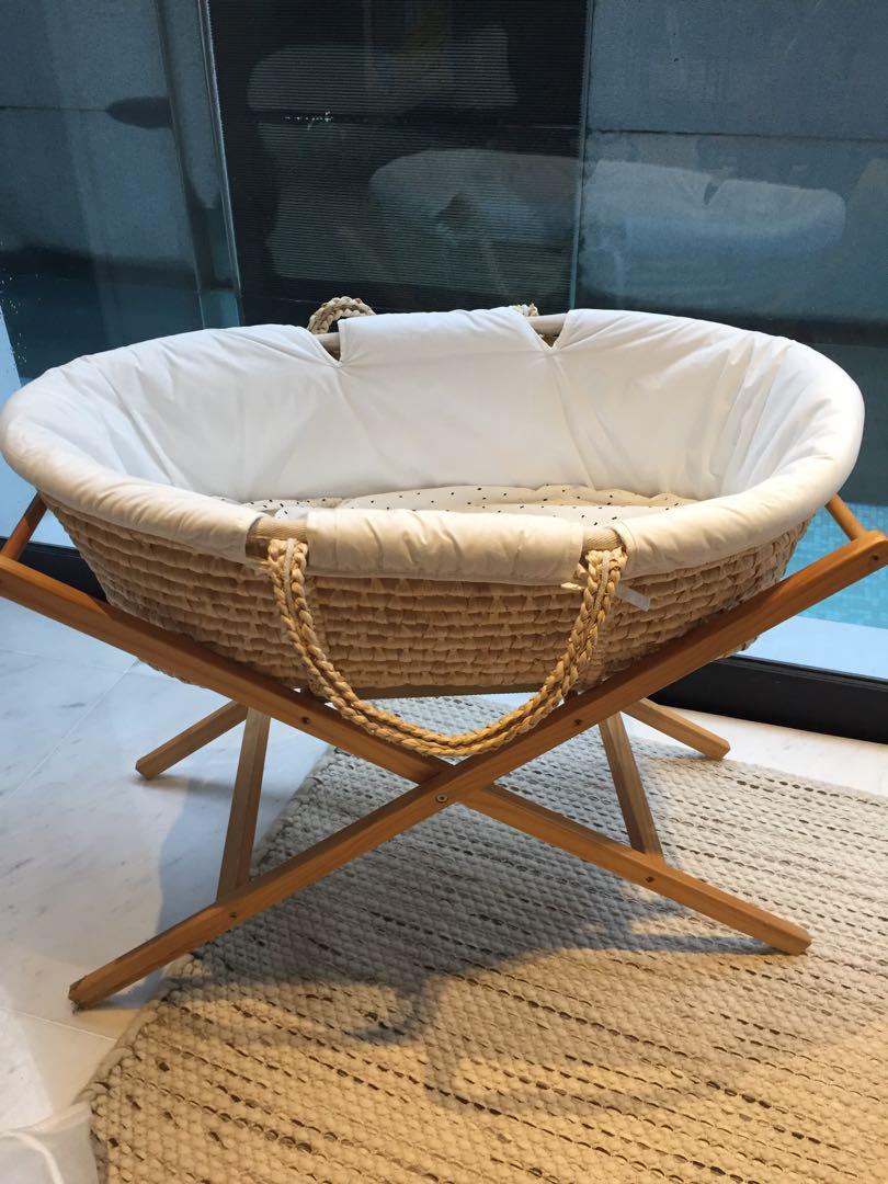 Tom and milly deals moses basket