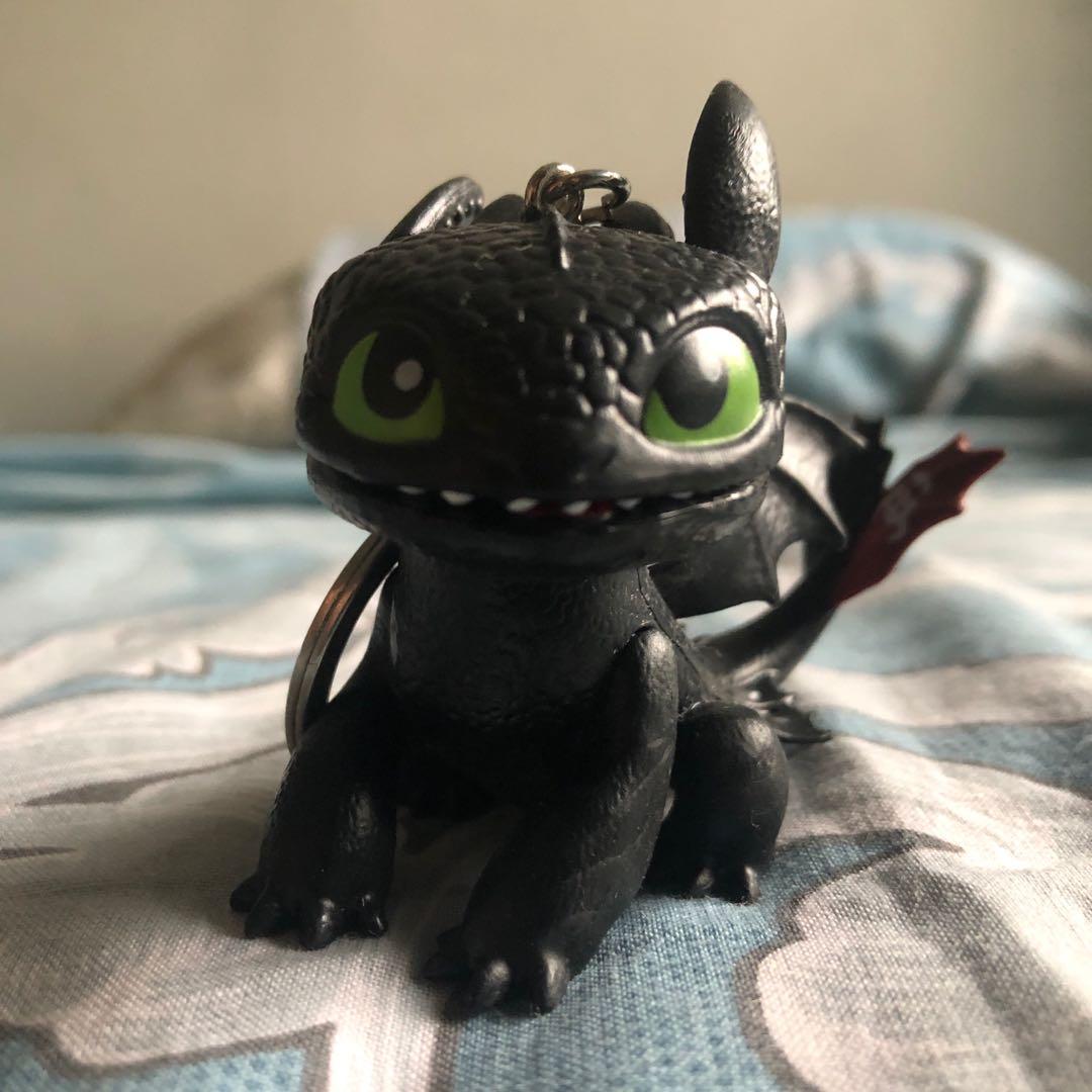 Toothless keyring shop