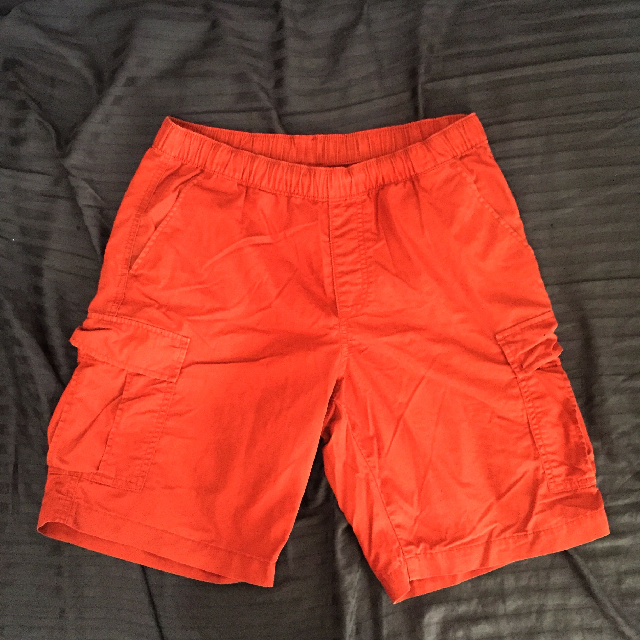 Uniqlo Burnt Orange Shorts, Men's Fashion, Bottoms, Shorts on Carousell