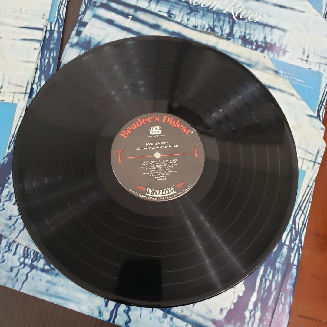 一盒8張唱片 Reader's Digest Henry Mancini Moon River Box Set lp （分類：其他周邊）位於 Hong Kong。 由 goodkck 提交（商品編號 234971883，圖片 4）。簡介： 8 pcs box set, 讀者文摘出品，整體都好新淨，較少使用 ▶️付款方法： |銀行轉帳|Payme|支付寶| ▶️運送方式🚛： 1️⃣ 郵寄掛號📮（郵費預先給賣方） 2️⃣ 順豐到付📦（直接俾運費給快遞公司） 3️⃣ MTR屯門站🚇交收，只收現金💵 ▶️溫馨提示🙂： 面交地區只限MTR屯門站，並不考慮其他地區交收，十分抱歉😊🙏 網址：https://www.kckit.com。